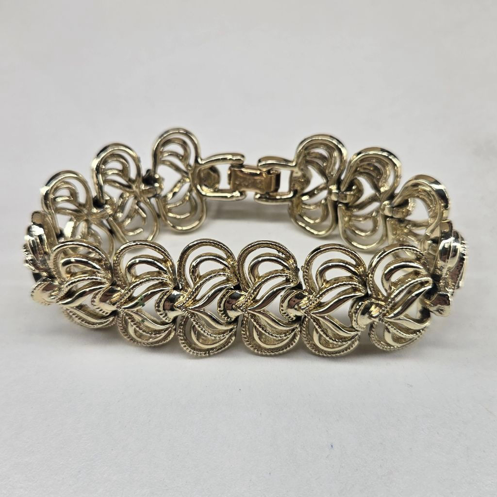 Vintage Coro Designer Bracelet Gold Tone Filigree Link Women's Classic Elegant